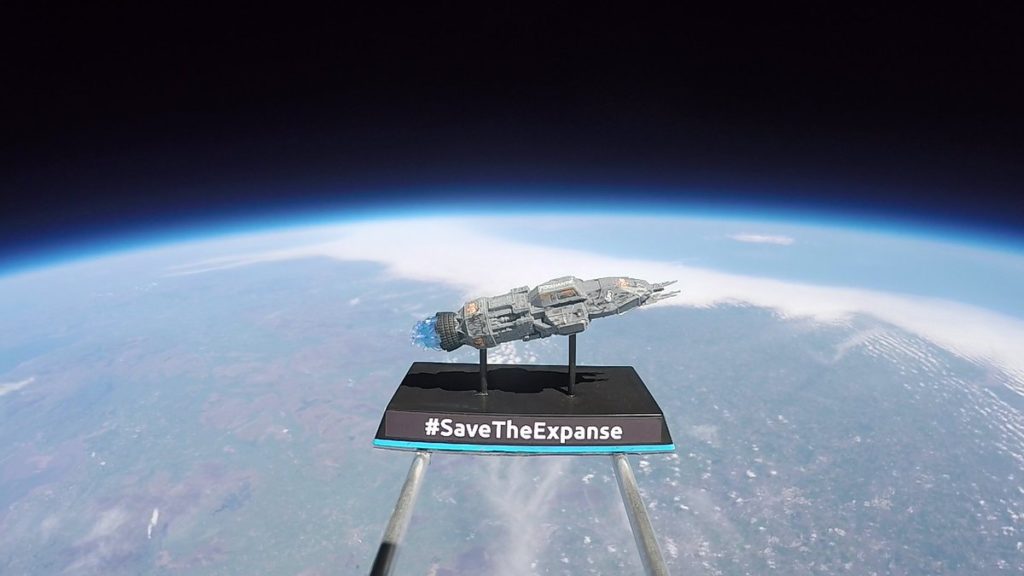 The Expanse, modellino della Rocinante in orbita