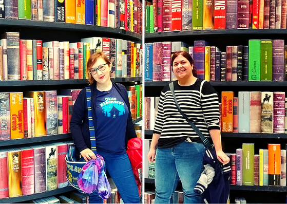Elena (sinistra) e Cristina (destra) al Salone del Libro 2019